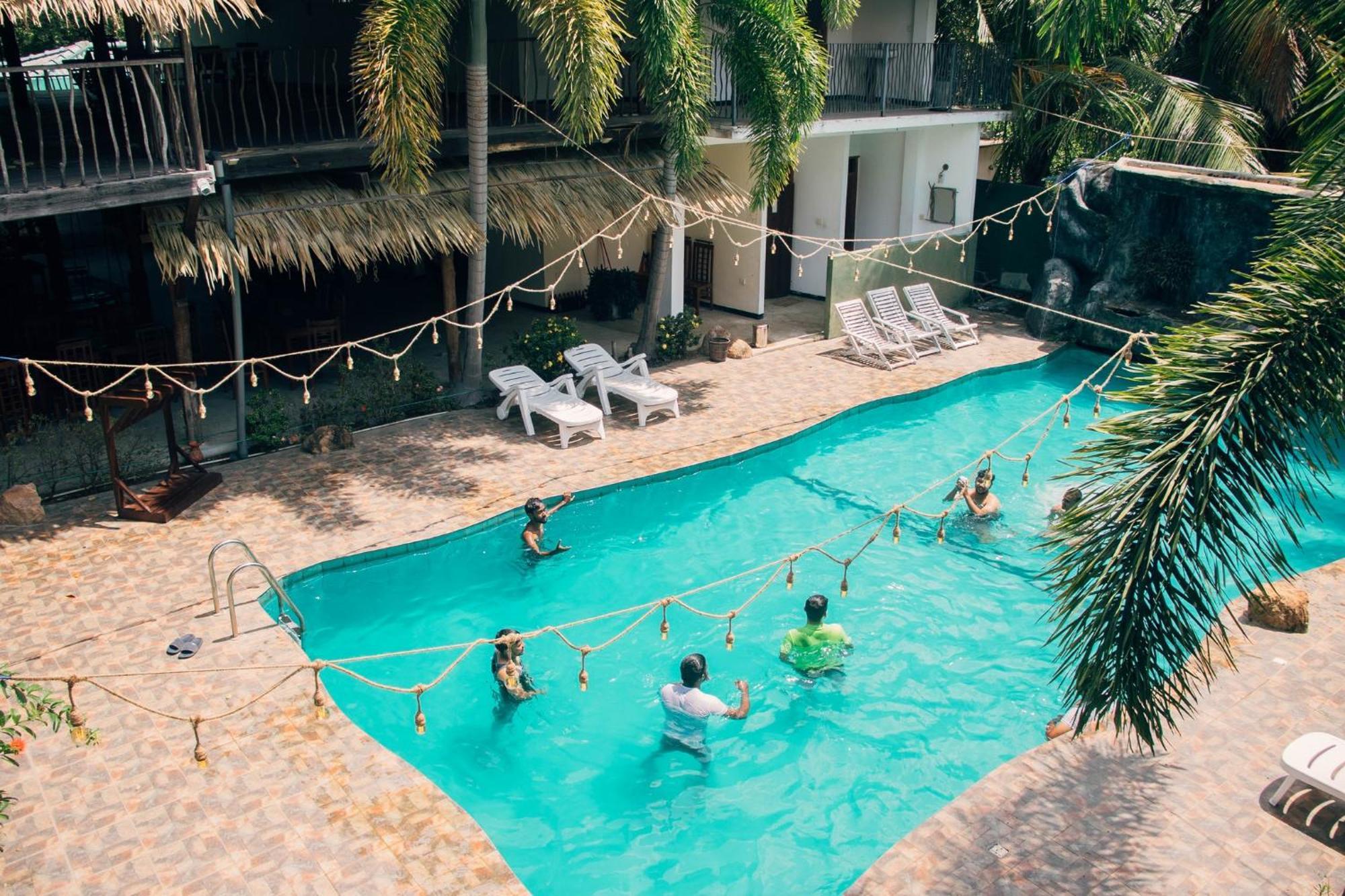 Shell Resort อารูกัมเบย์ ภายนอก รูปภาพ